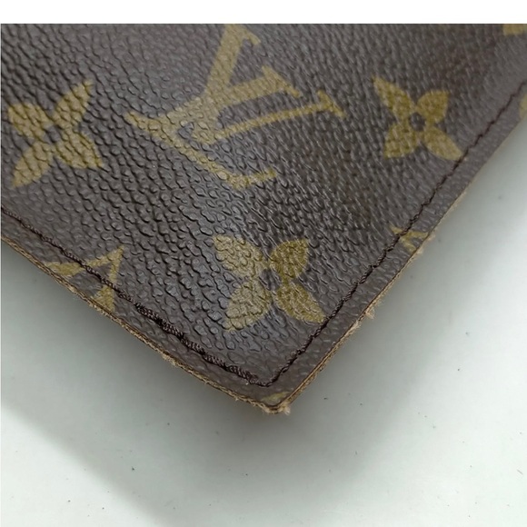 Louis Vuitton Randonnee Accessory Pouch - Picture 6 of 9